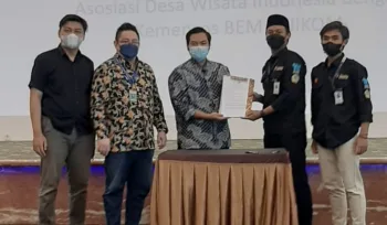 Jalin Kerjasama Bidang Pariwisata