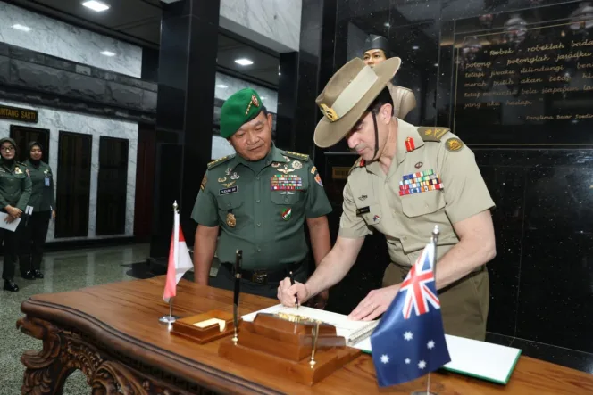 
					Jenderal Dudung Sambut Hangat Kunjungan Kehormatan KASAD Australia