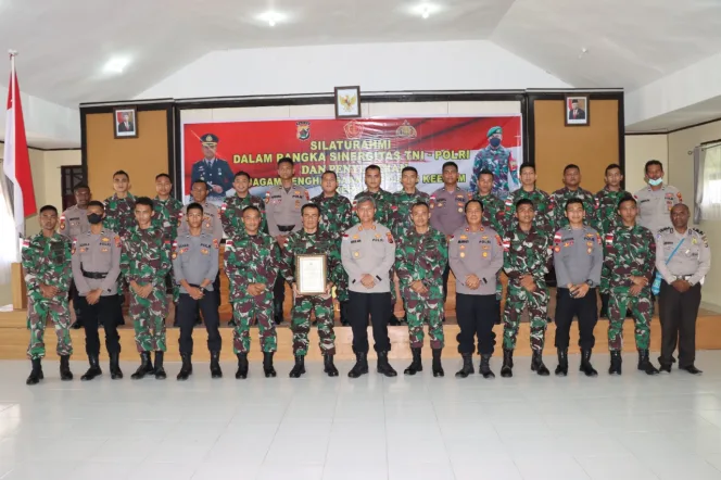 
					Terima Penghargaan, Dansatgas Yonif 126/KC Akan Terus Berbuat Terbaik
