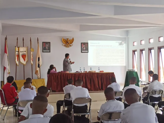 
					Kazona Bakamla Timur Ajak Taruna AMM Jaga Perairan Indonesia