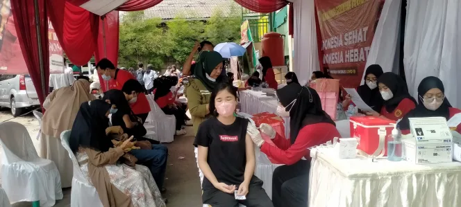 
					Percepat Herd Immunity, BIN Kembali Lakukan Vaksinasi Massal di Pasar Cibinong 