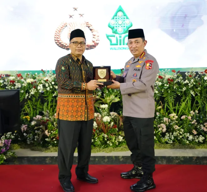 
					Orasi Kebangsaan Sumpah Pemuda, Kapolri: Persatuan-Kesatuan Wujudkan Indonesia Emas 2045