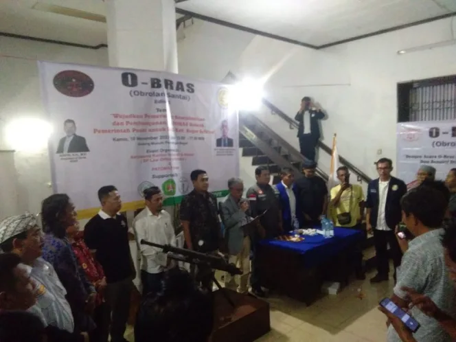 
					Para Tokoh Berikrar DOB Bogor Selatan di Gedung Juang Merdeka