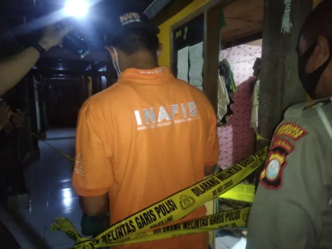 
					Penemuan Sesosok Mayat Wanita Parubaya Dijalan Dr Ratulangi  Parang Kota Makassar
