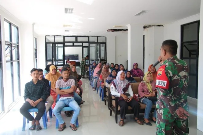 
					Satgas TMMD gelar Sosialisasi Balatkom dan Bahaya Terorisme