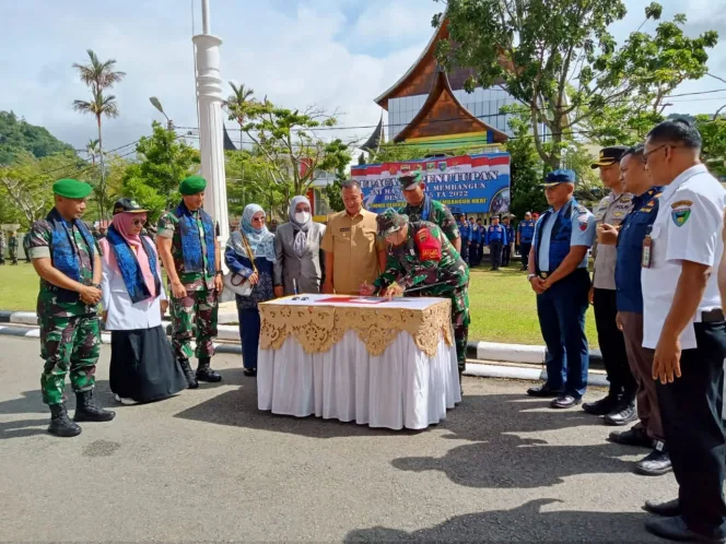 
					TMMD Ke -115, Kodim 0311/ Pessel ditutup. Sasaran Fisik dan Non Fisik Tetap di Jaga