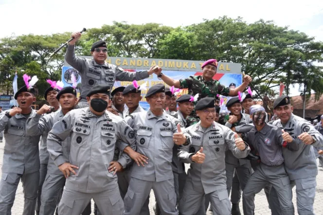 
					Personel CGBT Bakamla Akhiri Diklat di Kodiklatal Surabaya