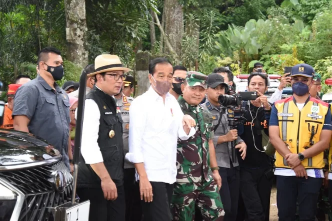 
					Beri Bantuan Kepada Korban Gempa di Cianjur, Presiden RI Tinjau ke Lokasi