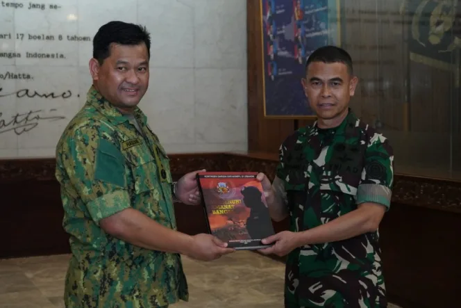 
					Major General Dato Paduka Seri Kunjungi Museum Satria Mandala