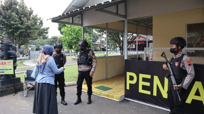 
					Polres Semarang Tingkatkan Kewaspadaan, Imbas Bom Astana Anyar