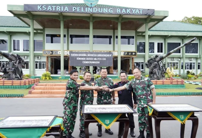 
					Panglima TNI Beri Pengarahan Kepada Prajurit TNI-Polri di Papua