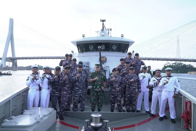 
					Laksamana TNI Yudo Margono Tinjau IKN Di Titik Nol Nusantara