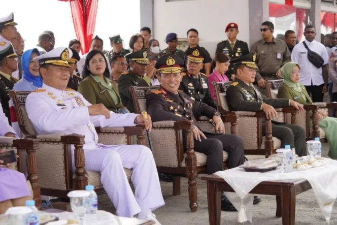 
					Resmi Perkuat Koarmada III, KRI Teluk Wondama -527