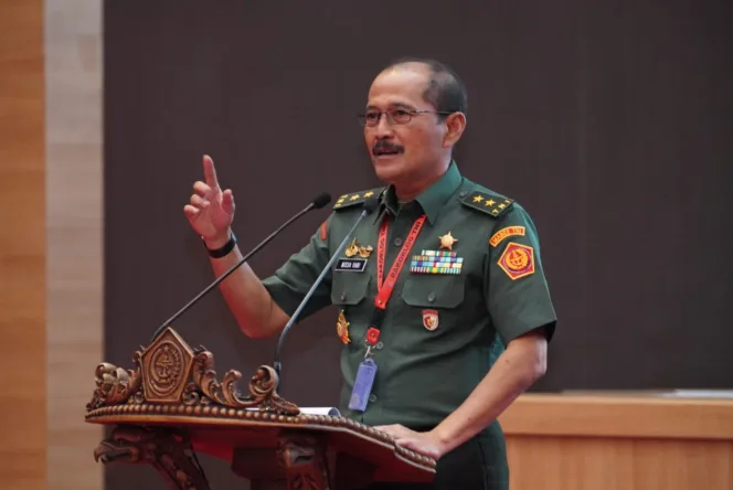 
					Rakorlog TNI TA.2023 Bangun Komunikasi Antara Staf Logistik TNI