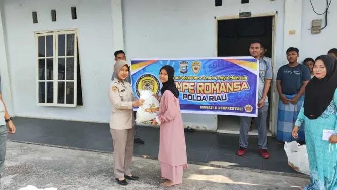 
					Biro Sumber Daya Manusia Kembali Membagikan Bantuan