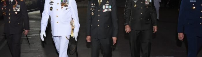 Apel Kehormatan dan Renungan Suci