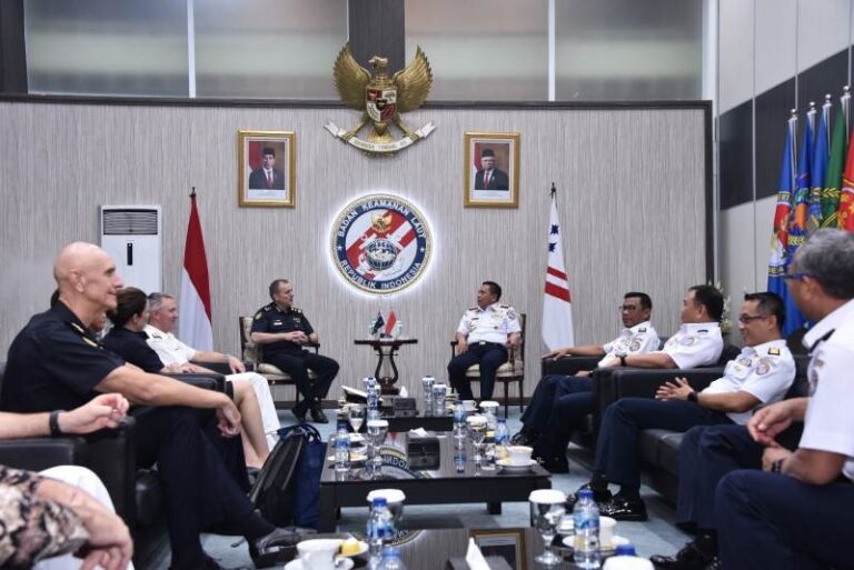 Lanjutkan Kerja Sama, Bakamla RI dan ABF Gelar SOM Ke-6-768x513