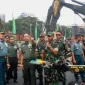 zeni tampilkan excavator