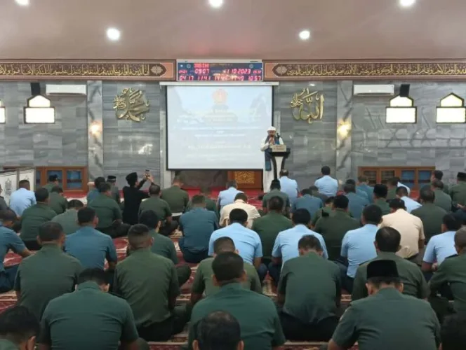 
					Mabes TNI Gelar Peringatan Maulid Nabi Muhammad SAW 1445 H / 2023 M