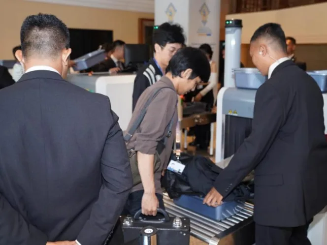 
					Paspampres Perisai Hidup Kepala Negara Pada KTT AIS Bali