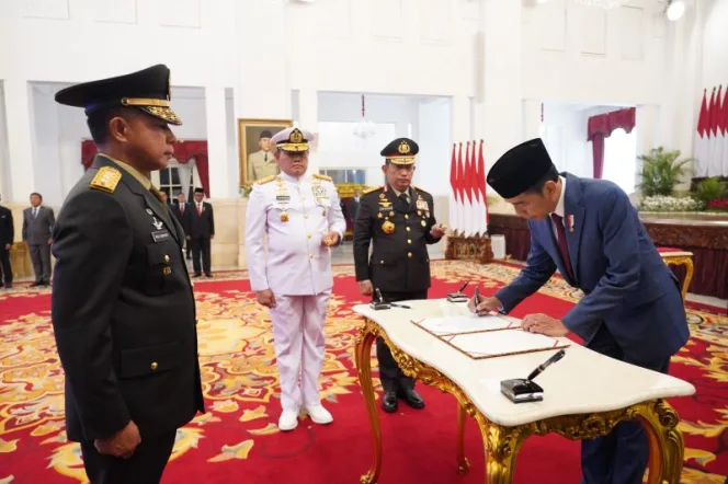 
					Pelantikan Jenderal TNI Agus Subiyanto Sebagai KASAD