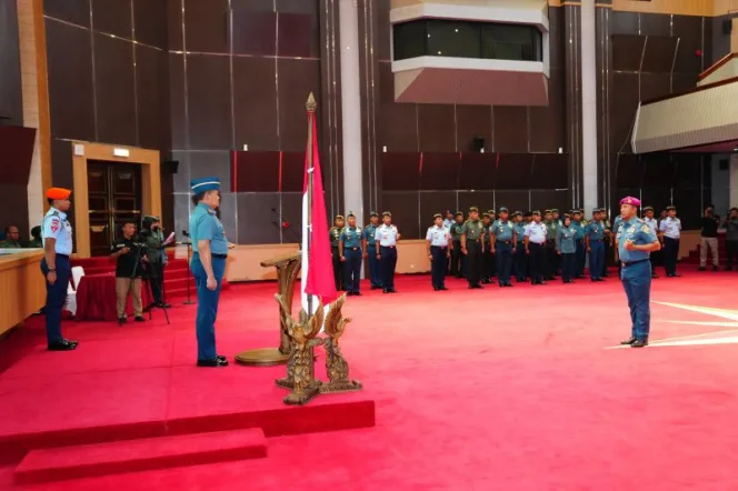 
					Fokus Pada Tugas Pokok Menjaga Keutuhan NKRI, TNI Netral Pada Pemilu 2024