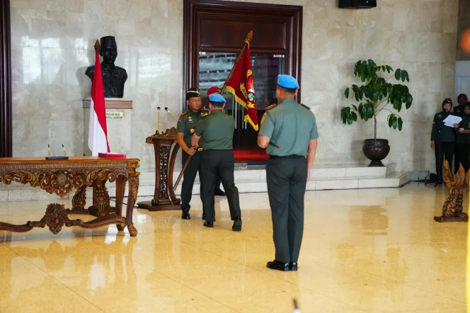 
					Jabatan Komandan Paspampres Resmi Diserahterimakan