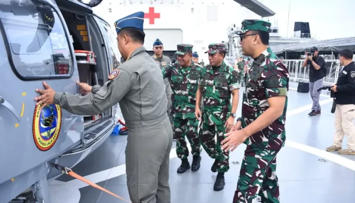 Asops Panglima TNI Cek Kesiapan Bantuan Kemanusiaan Ke Palestina 