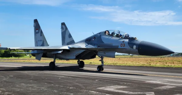 penerbang tempur sukhoi