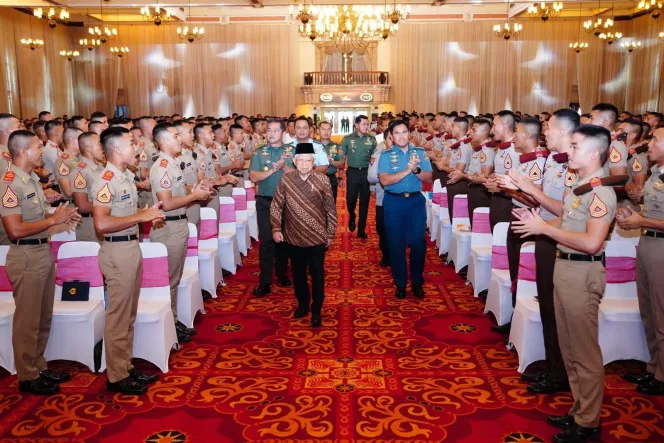 
					Calon Perwira Remaja TNI-Polri Tahun 2024 Terima Pembekalan Dari Wapres RI
