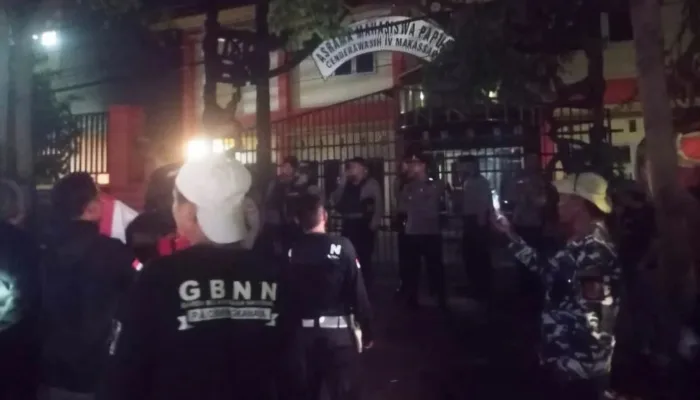 GBNN Kepung Asrama Mahasiswa Papua, Lokasi Berkibar Bendera Bintang Kejora