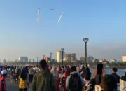 Jet Tempur Sukhoi SU-30 MK2, Pesawat Hercules C-130 Dan Boeing 737-200 Berhasil Memukau Ribuan Pengunjung Pada Pembukaan Makassar International Eight Festival And Forum