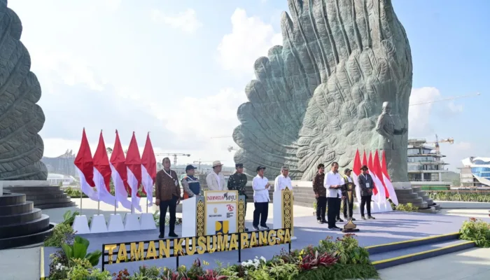 Panglima TNI Dampingi Presiden RI Groundbreaking dan Resmikan Infrastruktur di IKN