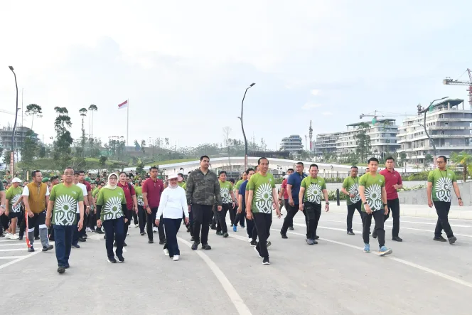 
					Panglima TNI Dampingi Presiden RI Hadiri Nusantara TNI Fun Run