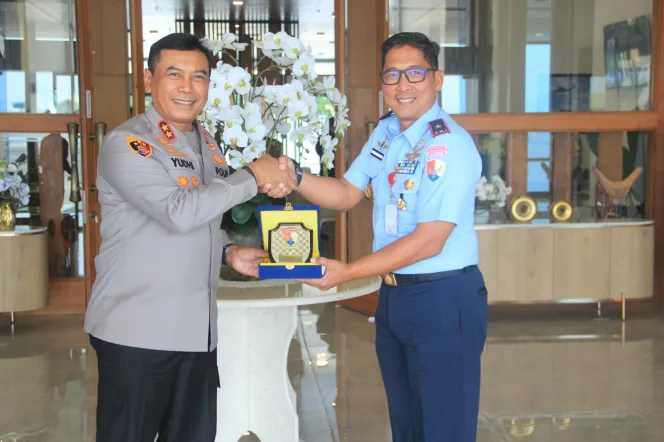 
					Danlanud Sultan Hasanuddin Terima Kunjungan Kerja Kapolda Sulsel 