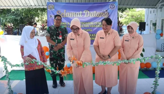 Ketua Yasarini Lanud Sultan Hasanuddin Resmikan Aula TK Angkasa 3