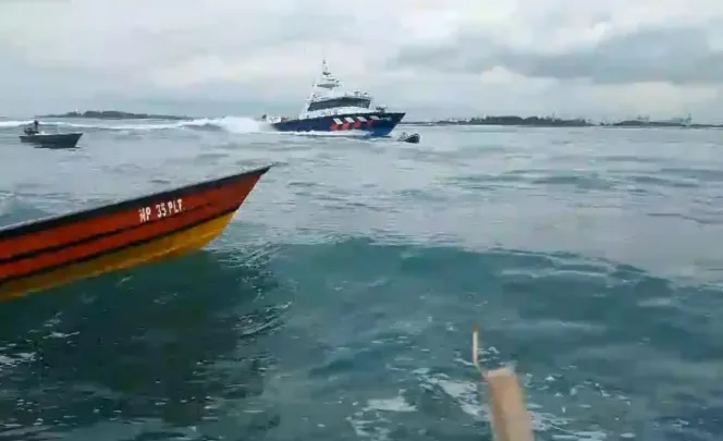 
					Nelayan Indonesia Diusir Kapal  Singapura, Bakamla RI Merapat
