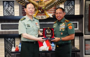 Kunjungan Kehormatan Kepala Staf Gabungan Angkatan Bersenjata RRT