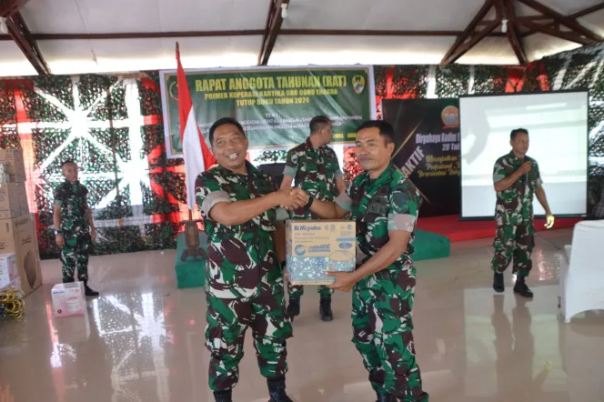 
					Primer Koperasi Kartika Oro Doro Enakoa Kodim 1710/Mimika Gelar Rapat Akhir Tahunan
