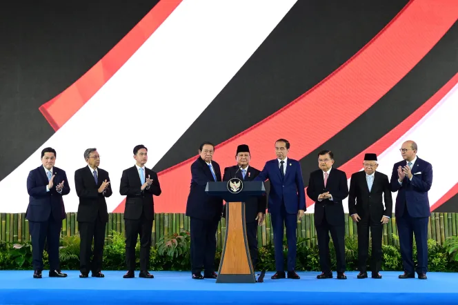 
					Panglima TNI Hadiri Peresmian Danantara Oleh Presiden RI