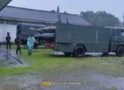 Pasukan Yonko 466 Kopasgat Bantu Evakuasi Warga Makassar Terdampak Banjir