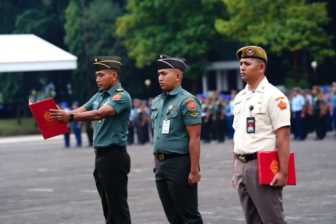 
					Mabes TNI Gelar Upacara Bendera 17-an, Asops Panglima TNI Tekankan Kesiapsiagaan dan Profesionalisme