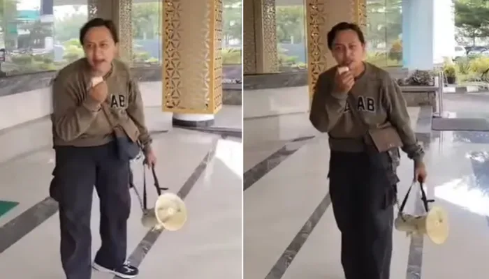 Seorang Ayah Demo di RSUD Karawang Tuntut Keadilan Kematian Bayinya