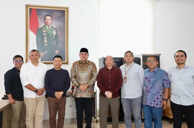 
					Bupati Bogor Kembangkan Transportasi Listrik Terintegrasi 2026