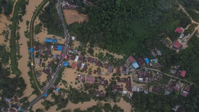 
					Antara