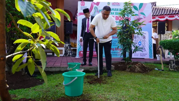 Bupati Bogor Instruksikan 1 ASN 1 Pohon dan Lubang Biopori