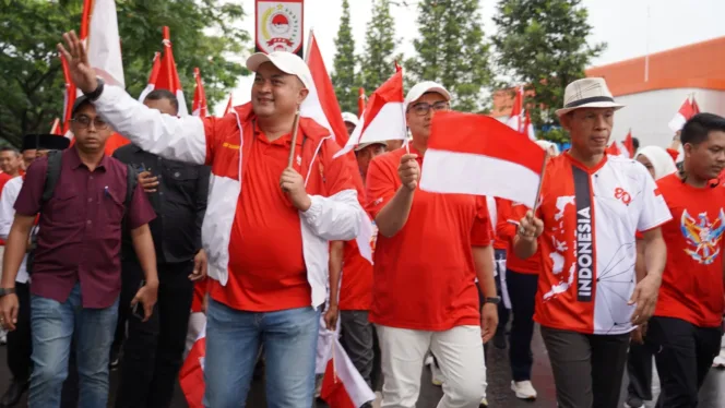 
					Bupati Bogor Pimpin Kirab Merah Putih Raksasa Sepanjang 600 Meter