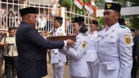 Bupati Bogor Jemput Bendera Pusaka dari Desa Malasari untuk HUT RI ke-80