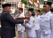 Bupati Bogor Jemput Bendera Pusaka dari Desa Malasari untuk HUT RI ke-80