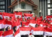 Bupati Bogor Gerakkan Pembagian Bendera Merah Putih Serentak